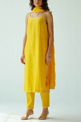 Yellow discount sleeveless kurta