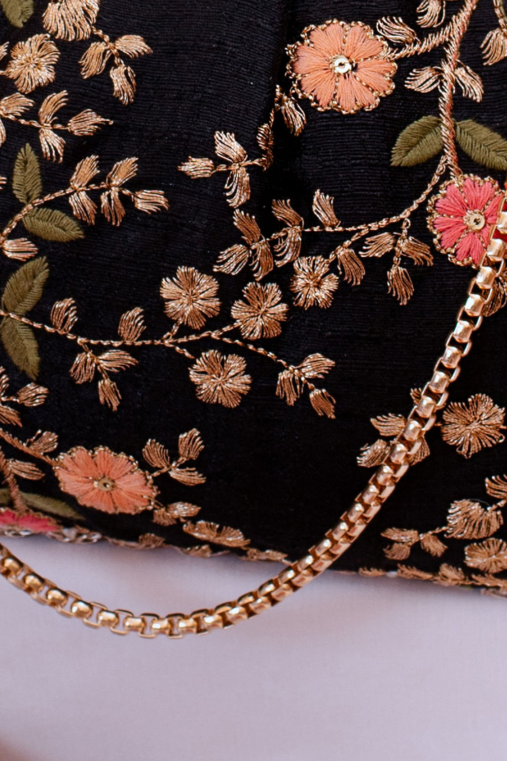 Amazon.com: Chinese Silk Purse - Embroidered Flowers : Clothing, Shoes &  Jewelry