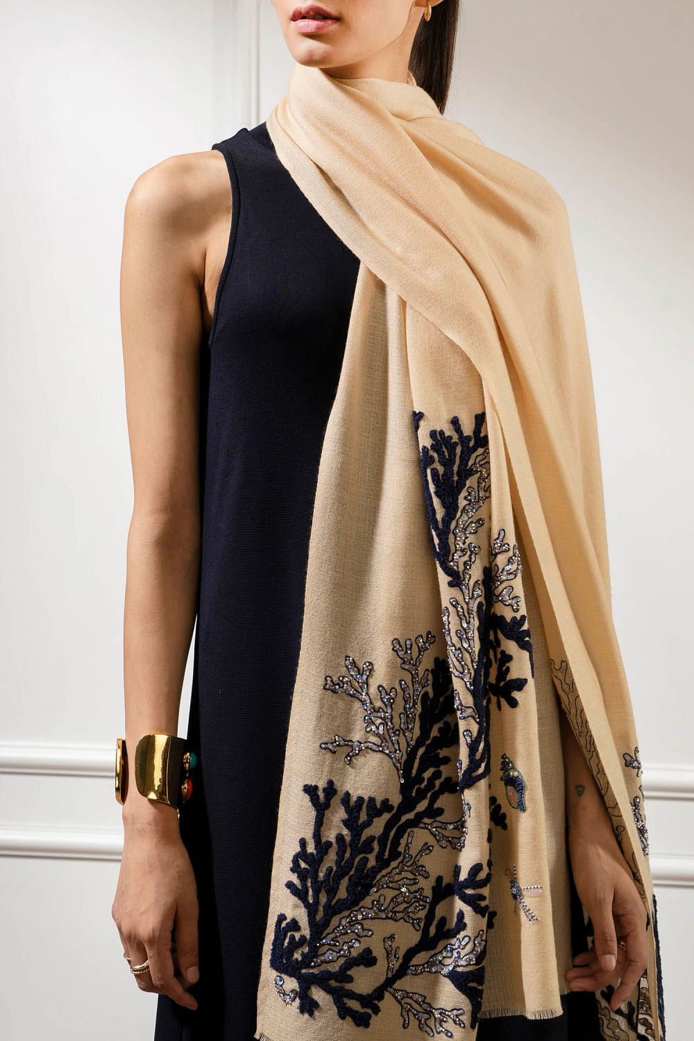 Janavi scarf 2025
