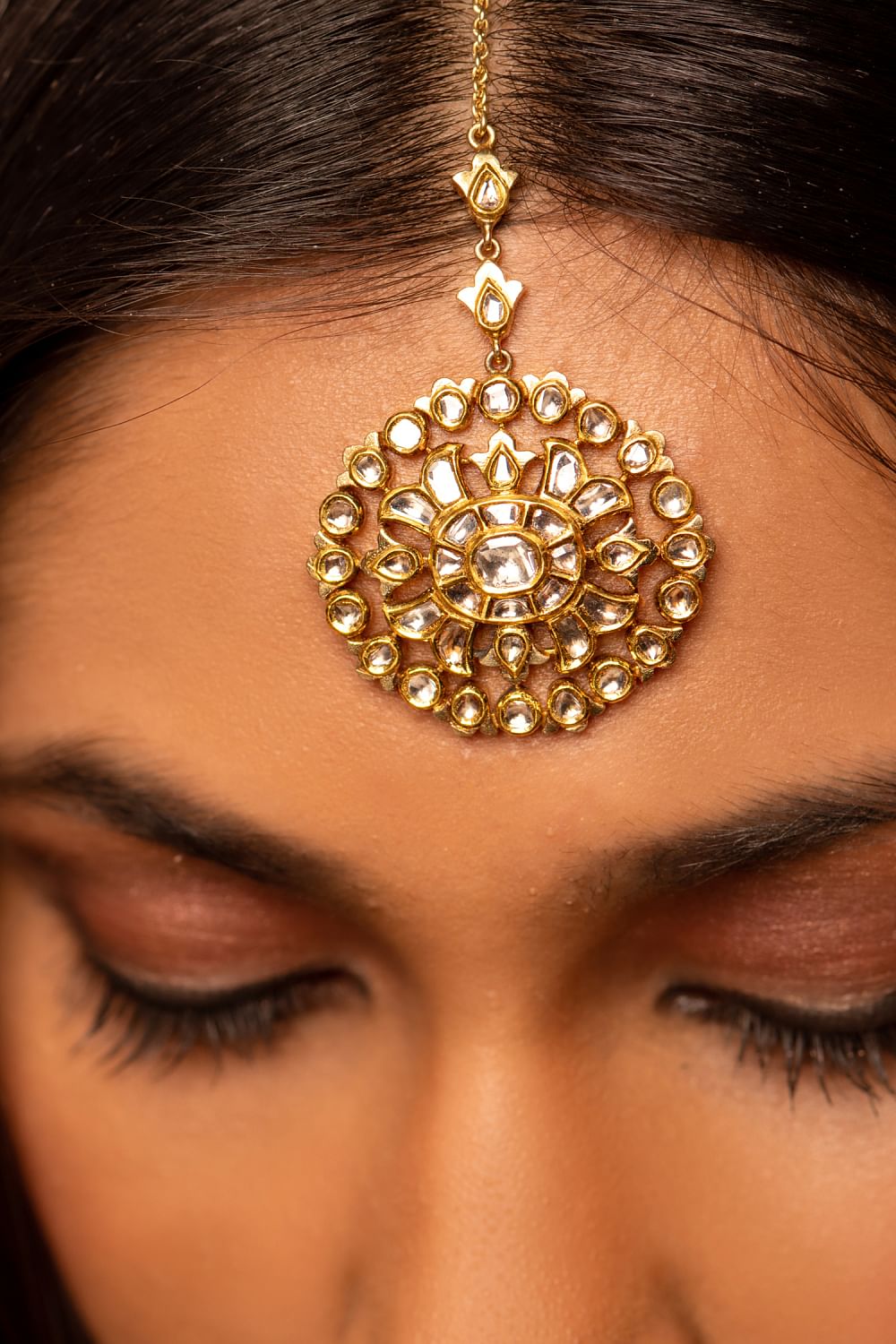 Uncut diamond maang tikka sales