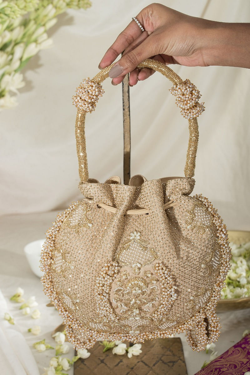 Ozel potli bags store