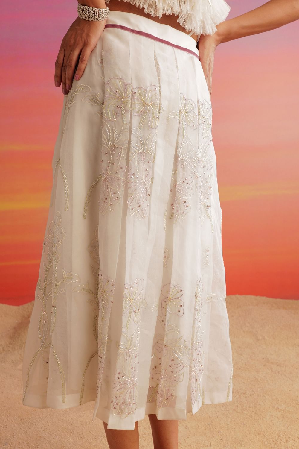 Pleated skirt ivory online