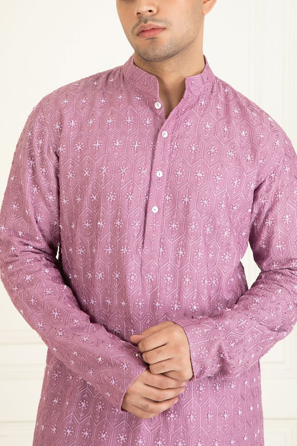 Buy Mauve embroidered kurta set by Priyanka Jain at Aashni and Co