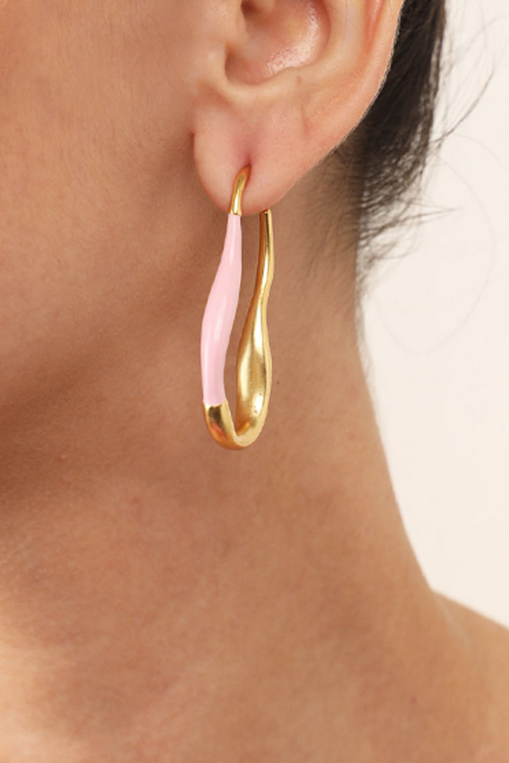 Jardin Diamond Pink Enamel Earrings – Hazoorilal Legacy