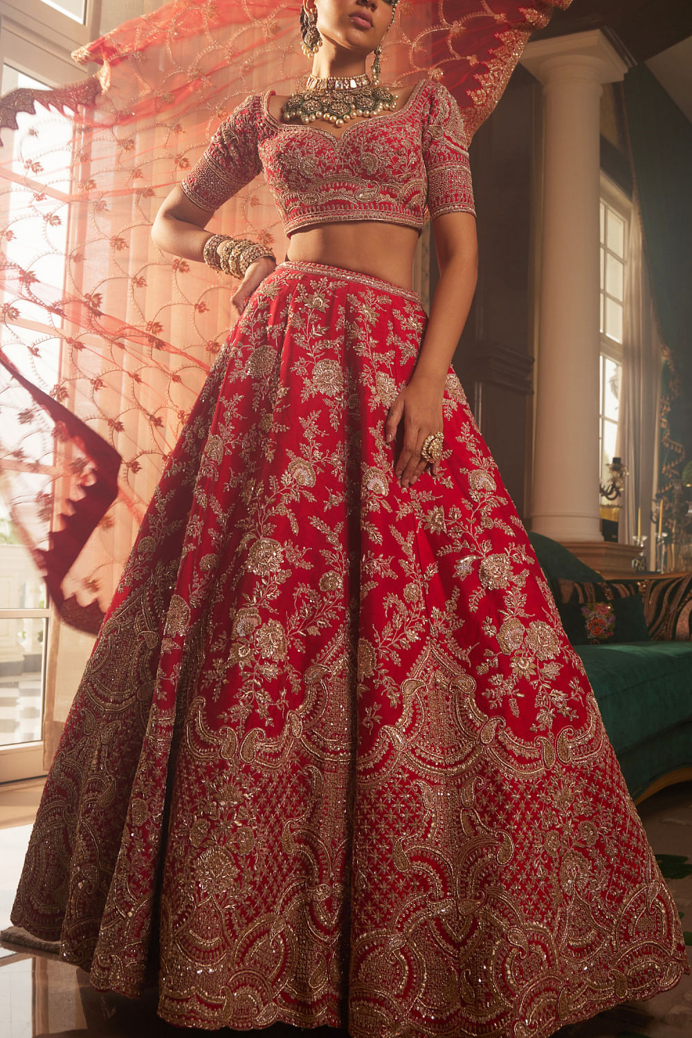 Can a fat lady wear a lehenga? - Quora