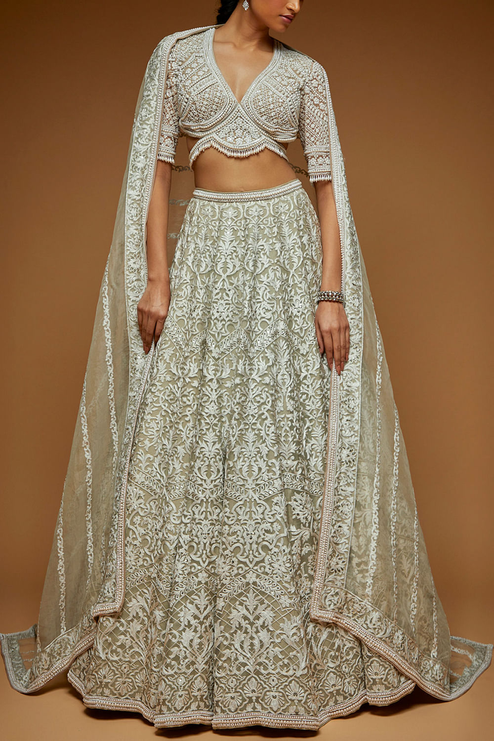 Designer Lehengas- Buy Luxury Bridal Wedding Lehengas Online at Ogaan.com