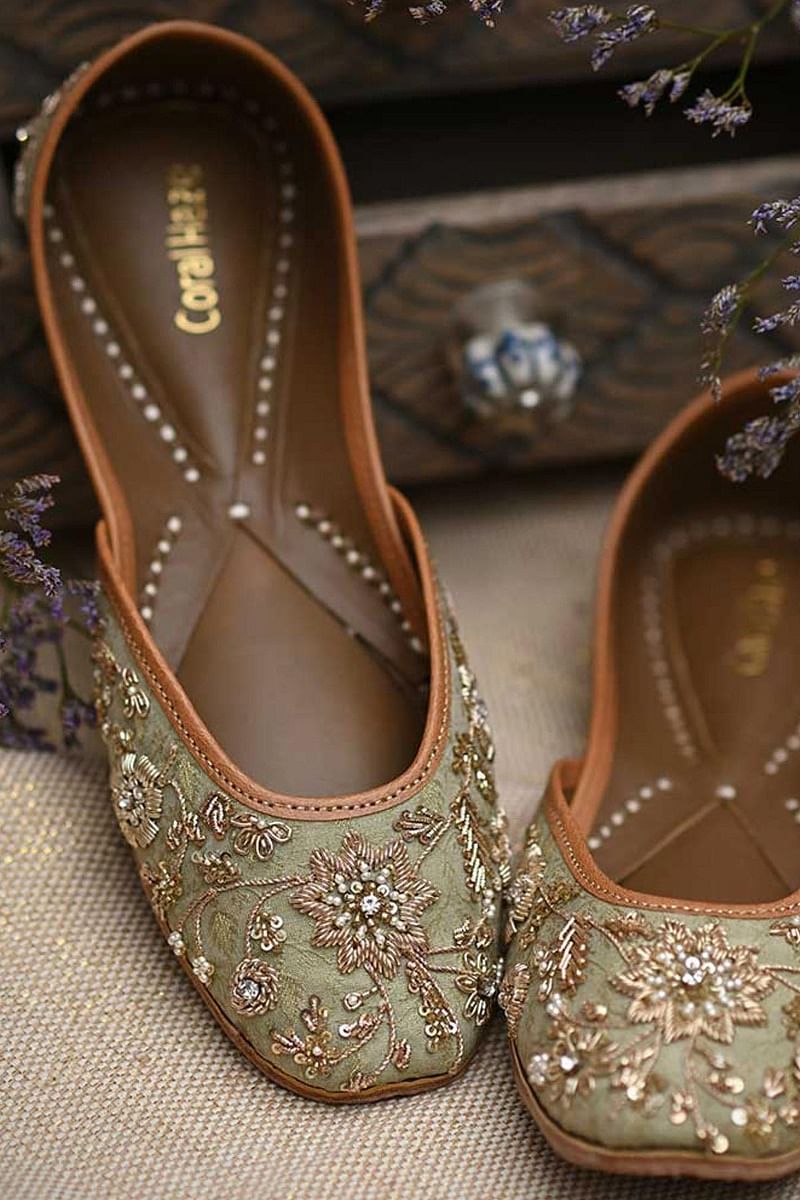 Coral haze clearance punjabi jutti