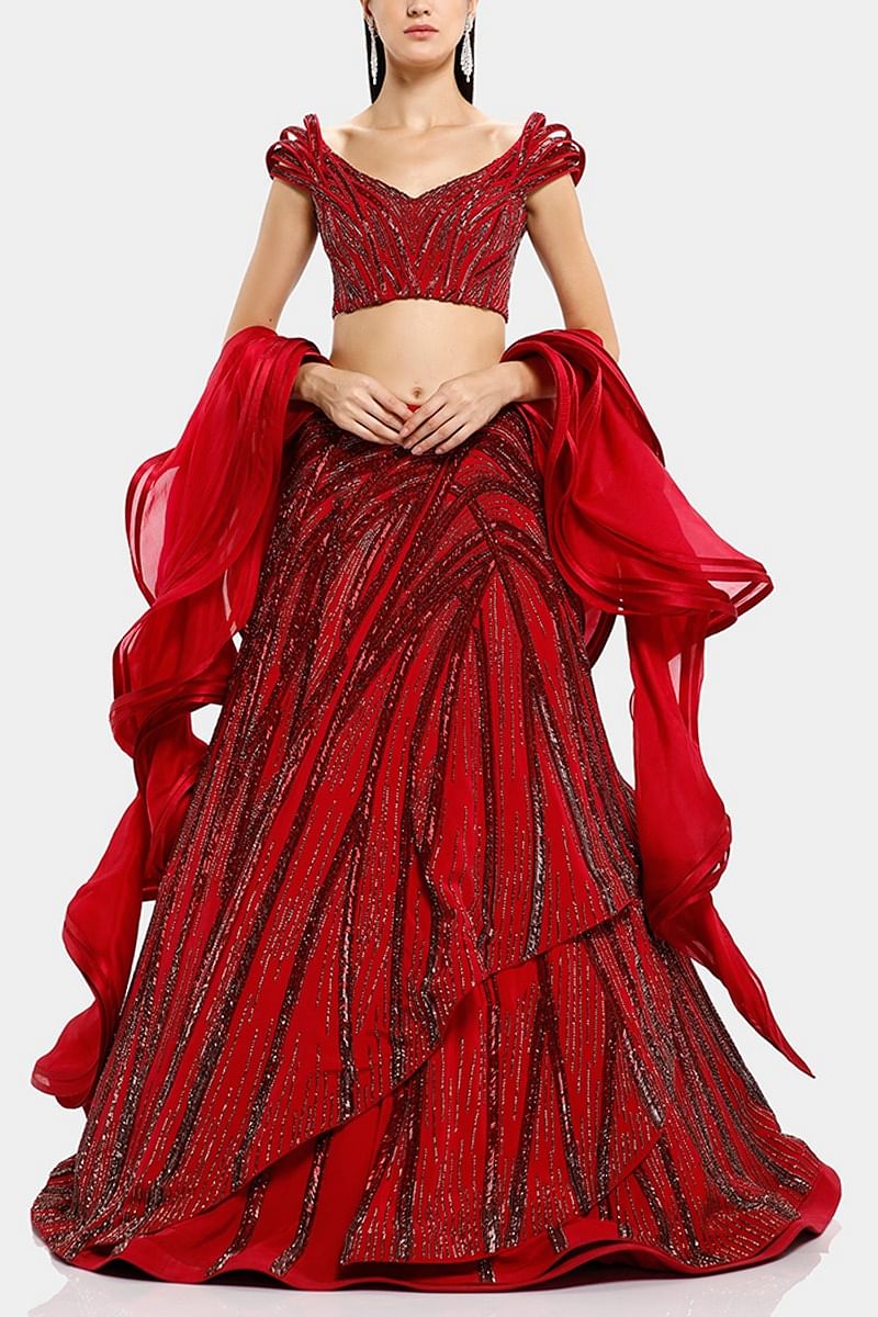 Buy Fuchsia cascading lehenga set by Gaurav Gupta at Aashni and Co