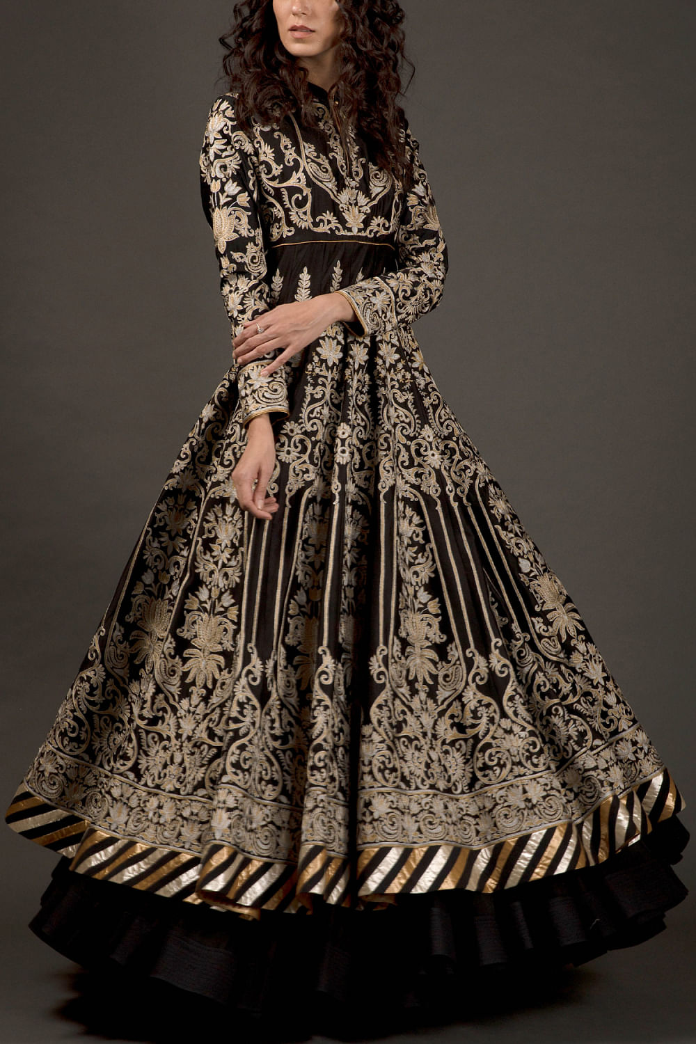 Buy Zari Work Black Embroidered Anarkali Set by Rohit Bal at