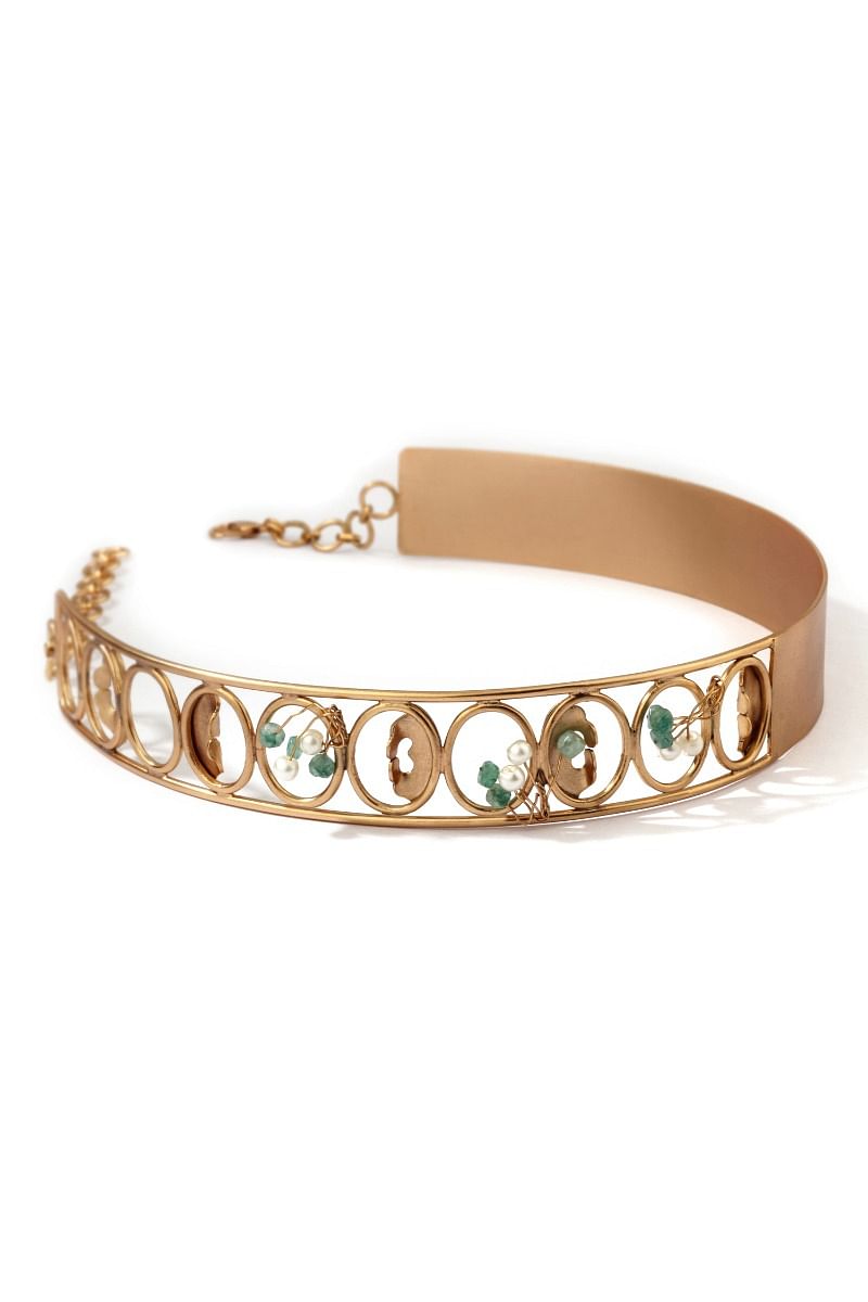 Buy Gold plated emerald embellished choker by Suhani Pittie at