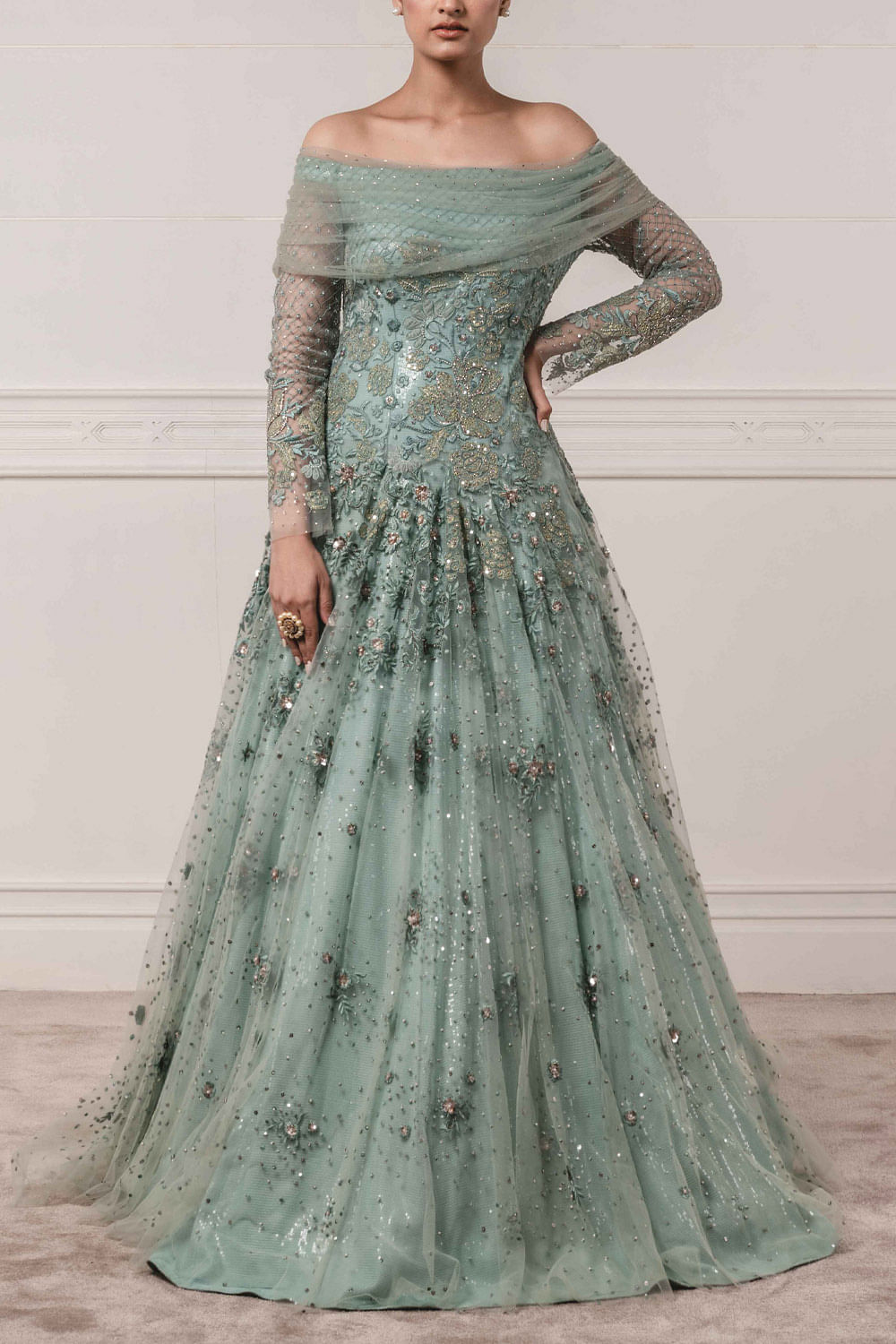 Tarun Tahiliani's Painterly Dreams Is a New Way Forward in Bridal Couture |  Femina.in