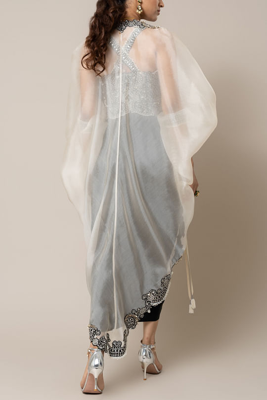 Shehlaa Khan - White Lace Lapel Collar Blouse And Lehenga Set For Women