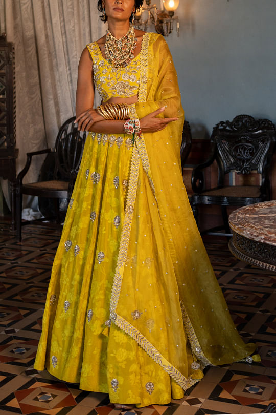 Buy Indian Designer Lehengas For Women Online Aashni Co