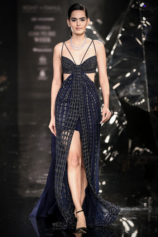 Sari gowns online