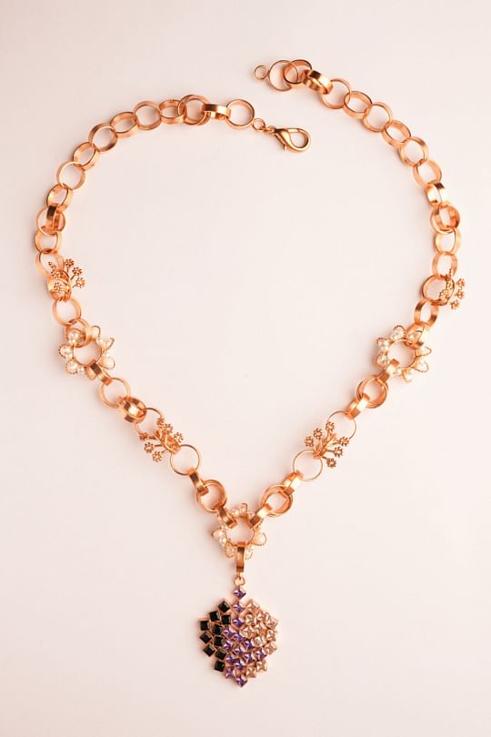 Suhani Pittie Buy Designer Belts Headbands Necklaces Earrings