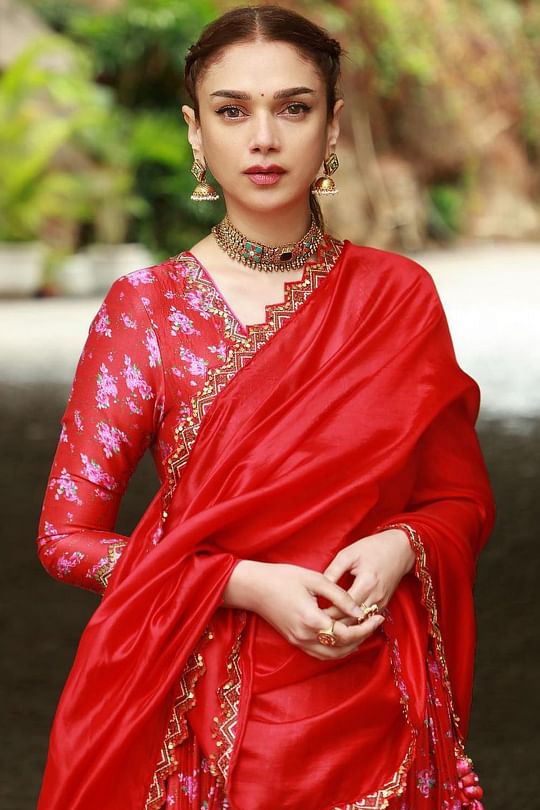 Sangeeta boochra jewellery sale